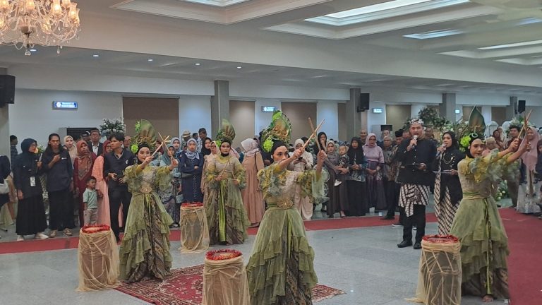 Tari Mapag Pengantin & Persembahan (3)