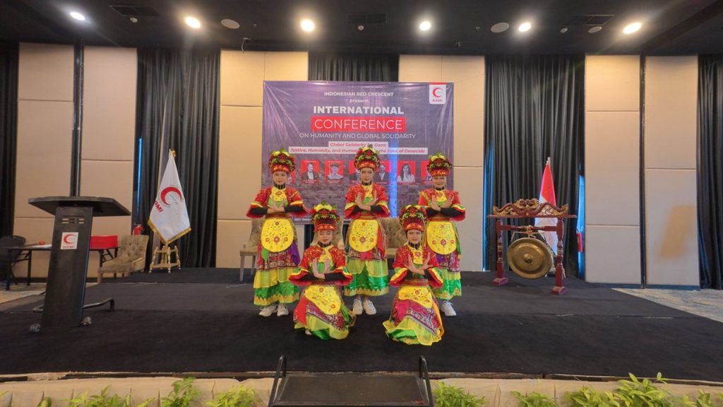 Kinang Kilaras Warnai International Conference di Hotel Aston