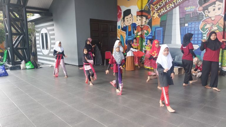 SanggarGundaNusantara, Saguntara, BelajarTari, TariAnak, SeniTari, AnakBerbudaya