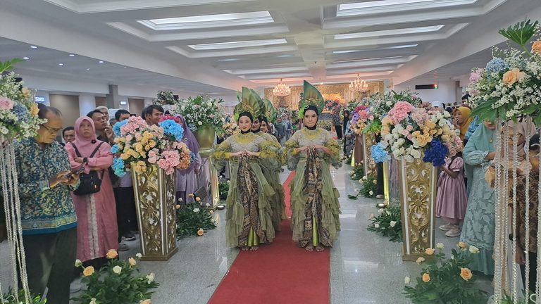 Pertunjukan Tari, Seni Budaya, Tari Tradisional, Hiburan Acara, Penampilan Tari, Sanggar Gunda Nusantara