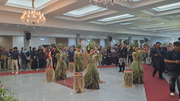 PertunjukanTari, TariPernikahan, TariPenyambutan, TariPersembahan, HiburanPernikahan, SanggarGundaNusantara